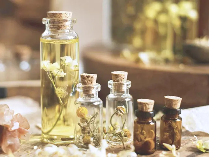 Essential Oils for Mind, Body & Spirit